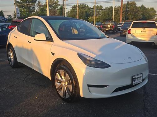 2024 Tesla Model Y Long Range Dual Motor All-Wheel Drive