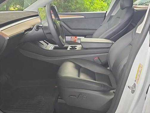 2024 Tesla Model Y Long Range Dual Motor All-Wheel Drive