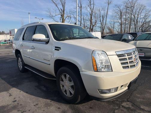 2013 Cadillac Escalade Base