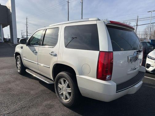2013 Cadillac Escalade Base