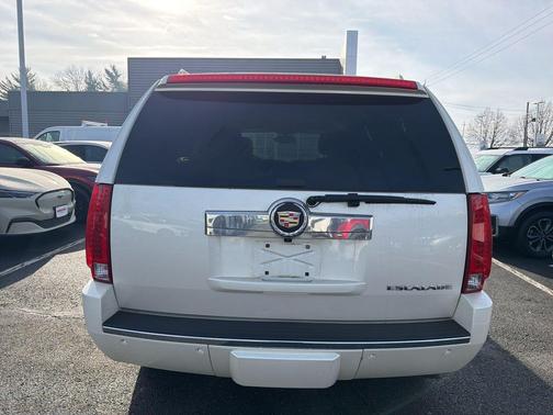 2013 Cadillac Escalade Base