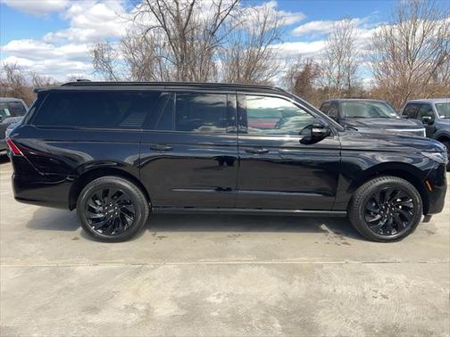 2025 Lincoln Navigator Reserve