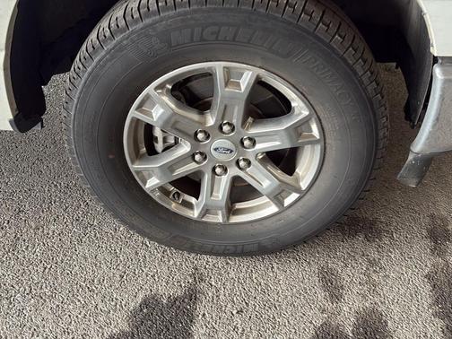 Oxford White 2023 Ford F-150 XLT