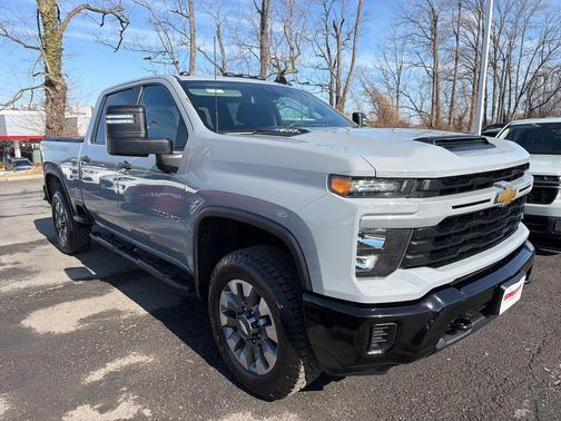 2024 Chevrolet Silverado 2500 Custom