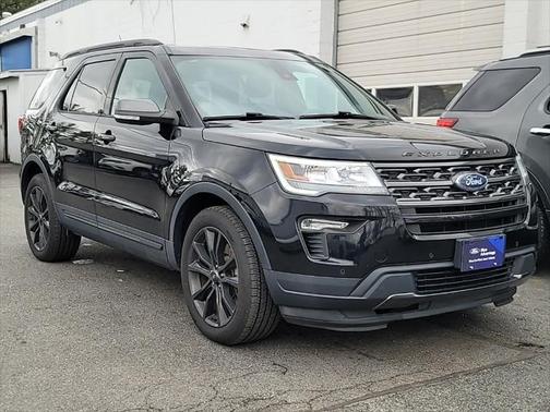 Shadow Black 2018 Ford Explorer XLT