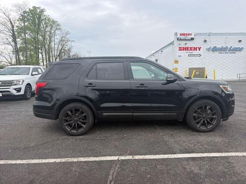 Shadow Black 2018 Ford Explorer XLT