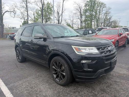 Shadow Black 2018 Ford Explorer XLT
