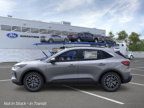 2026 Ford Escape PHEV SE