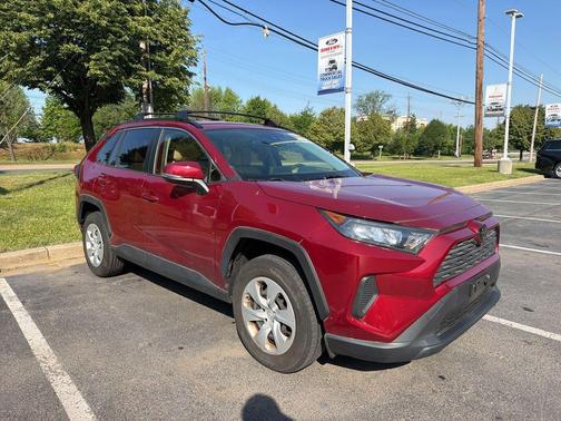 Pearl 2019 Toyota RAV4 LE