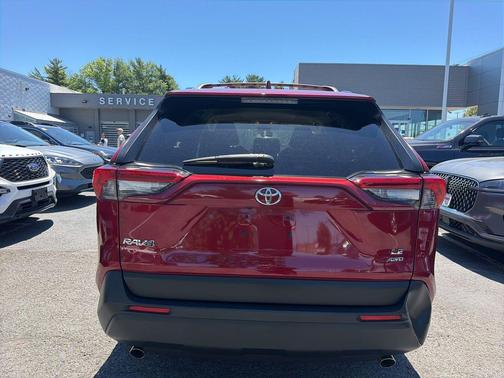 Pearl 2019 Toyota RAV4 LE