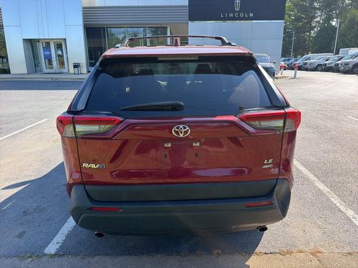 Pearl 2019 Toyota RAV4 LE