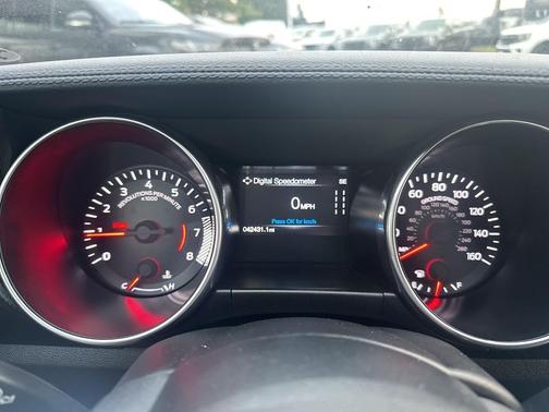 2021 Ford Mustang EcoBoost