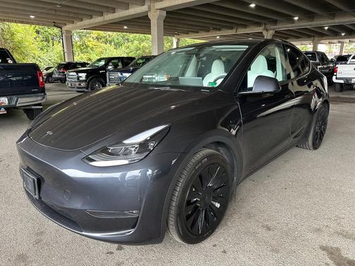 2024 Tesla Model Y Long Range Dual Motor All-Wheel Drive
