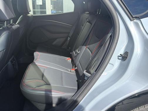 Glacier Gray Metallic TriCoat 2025 Ford Mustang Mach-E Premium