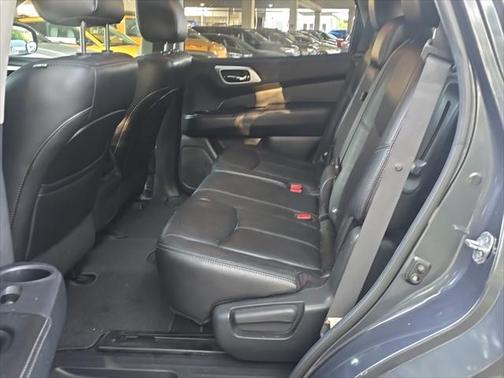 2014 Nissan Pathfinder SL