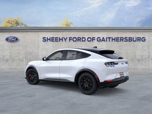 Star White Metallic Tri-Coat 2025 Ford Mustang Mach-E Premium
