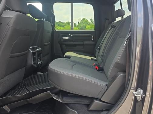 2022 RAM 2500 Big Horn Crew Cab 4x4 6'4' Box