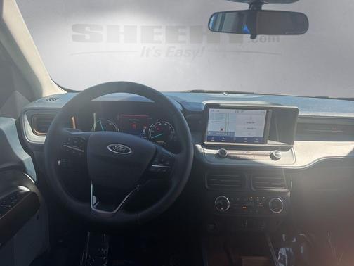 Oxford White 2023 Ford Maverick Lariat
