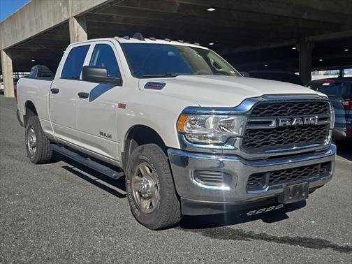 2019 RAM 2500 Tradesman Crew Cab 4x4 6'4' Box