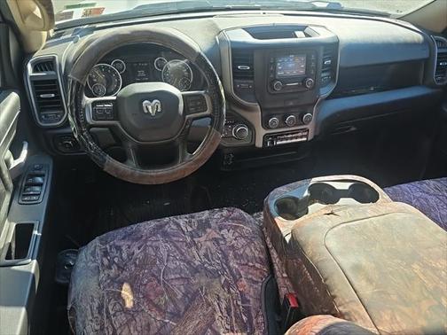 2019 RAM 2500 Tradesman Crew Cab 4x4 6'4' Box