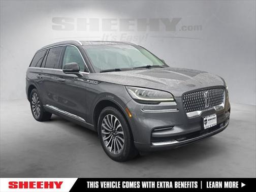 2022 Lincoln Aviator Standard AWD