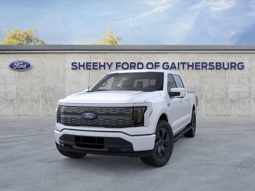 2025 Ford F-150 Lightning LARIAT