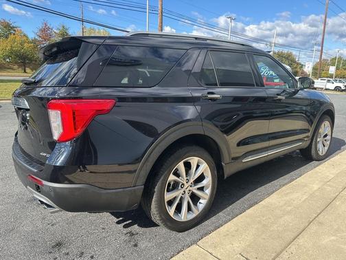 2023 Ford Explorer Platinum
