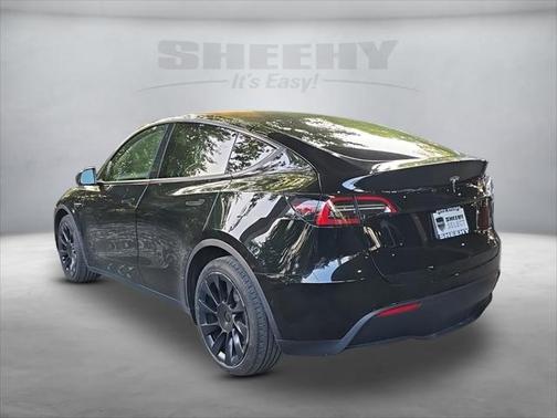2022 Tesla Model Y Long Range Dual Motor All-Wheel Drive