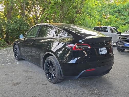 2022 Tesla Model Y Long Range Dual Motor All-Wheel Drive
