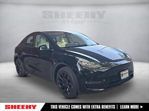 2022 Tesla Model Y Long Range Dual Motor All-Wheel Drive