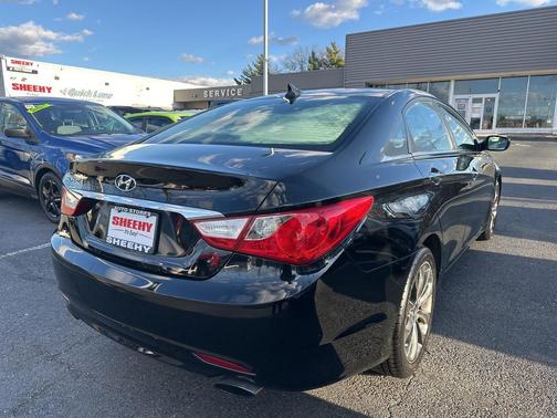 2011 Hyundai SONATA SE
