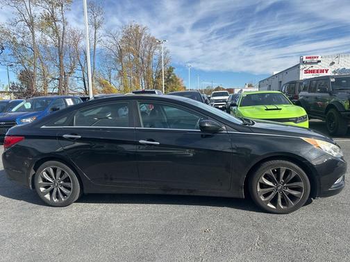 2011 Hyundai SONATA SE