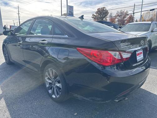 2011 Hyundai SONATA SE