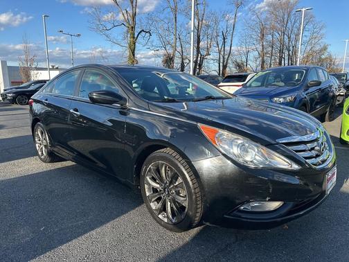 2011 Hyundai SONATA SE