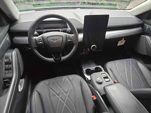2022 Ford Mustang Mach-E California Route 1