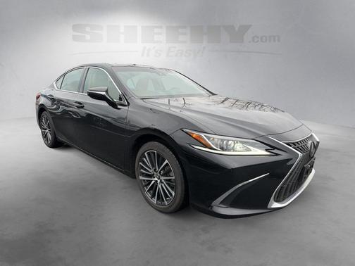 2024 Lexus ES 300h Base