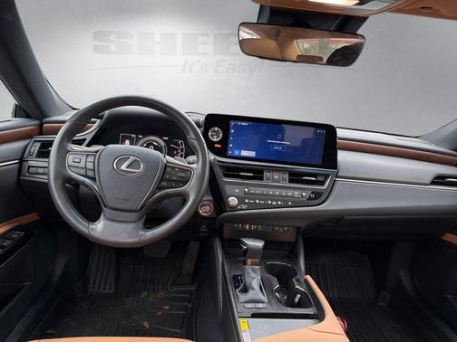 2024 Lexus ES 300h Base