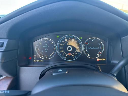 2015 Cadillac Escalade Luxury