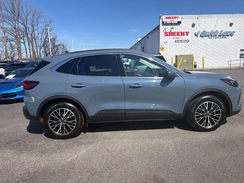Vapor Blue 2024 Ford Escape PHEV SE