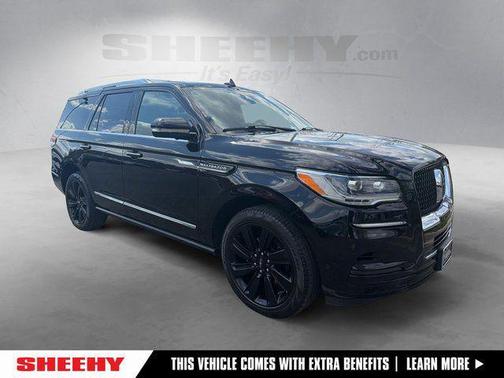Infinite Black Metallic Clearcoat 2022 Lincoln Navigator Reserve