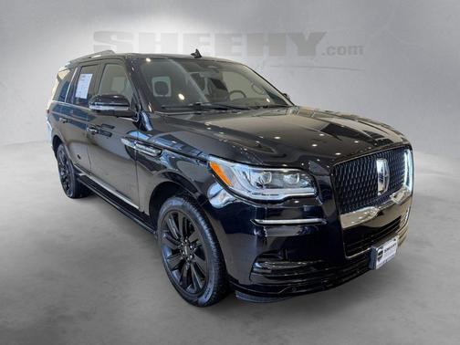 Infinite Black Metallic Clearcoat 2022 Lincoln Navigator Reserve