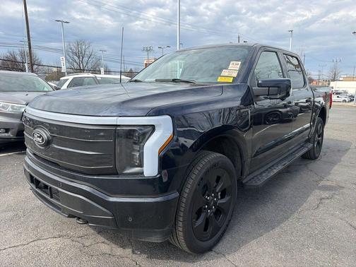 2025 Ford F-150 Lightning Platinum