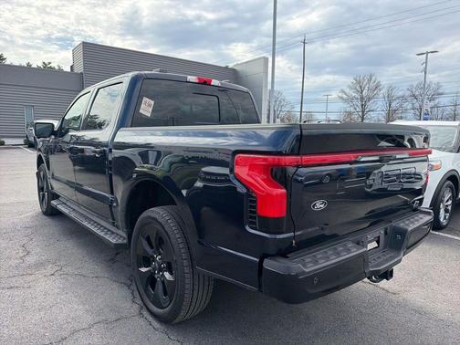 2025 Ford F-150 Lightning Platinum