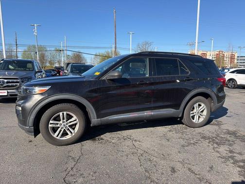 Agate Black Metallic 2020 Ford Explorer XLT