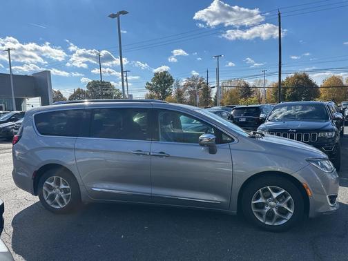 2020 Chrysler Pacifica Limited