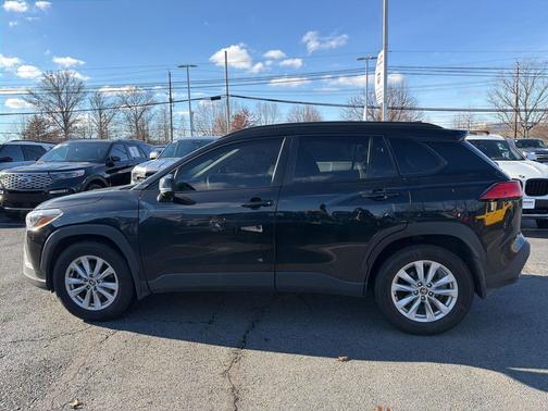 2022 Toyota Corolla Cross LE