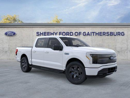Oxford White 2025 Ford F-150 Lightning Flash