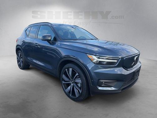 2022 Volvo XC40 Recharge Pure Electric P8 Twin Plus