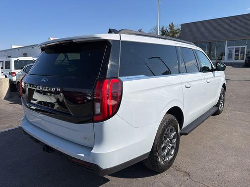 2025 Ford Expedition Max Active 4x4