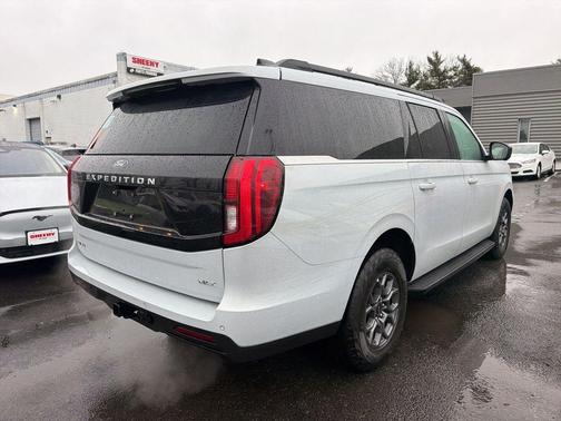 2025 Ford Expedition Max Active 4x4